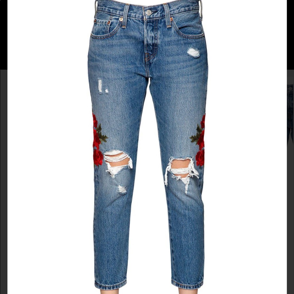 Levi’s 501 Tapered rose embroidered cropped jeans